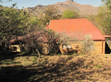 Berg Cottage Holiday Home – Ideal Place for Relaxation in Clarens
